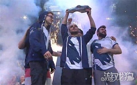 乐部向阿森 乐部向阿森